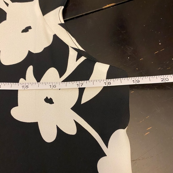 Rickis floral cap sleeve blouse - Picture 8 of 10